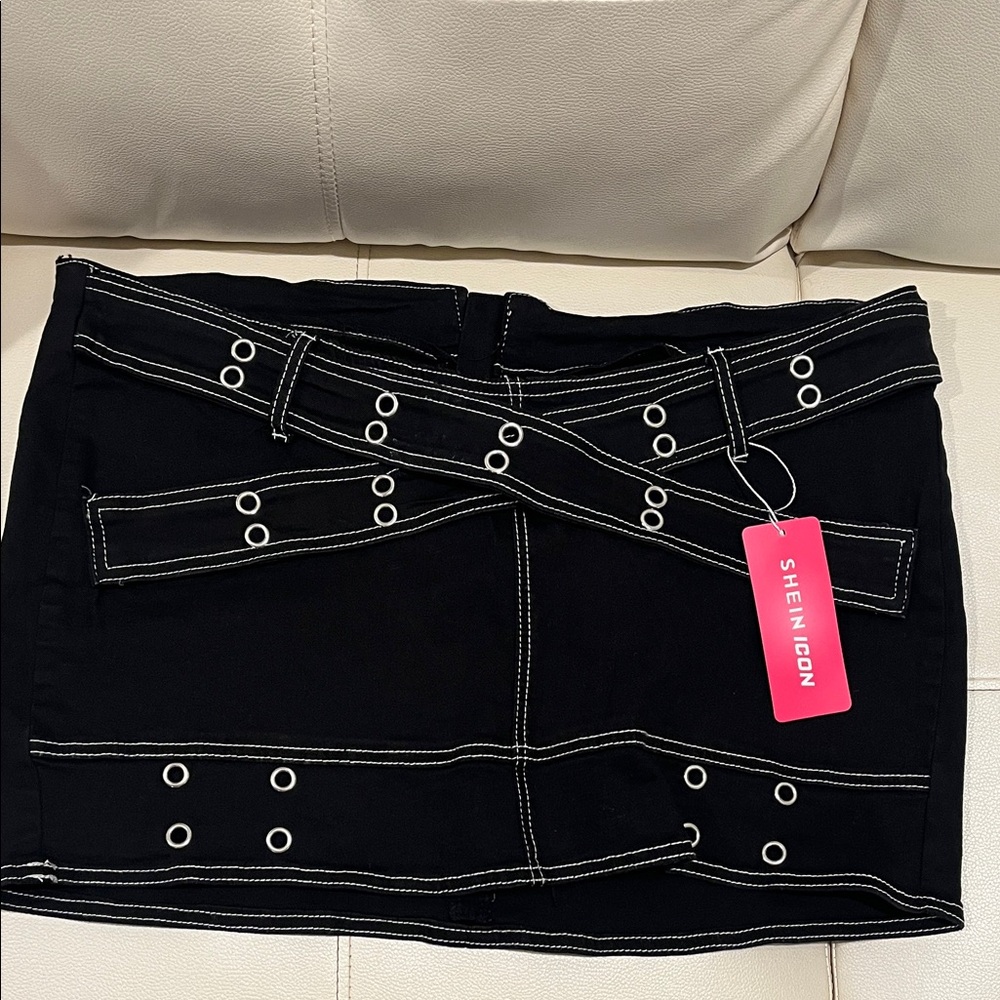 NWT SHEIN Black Mini Skirt with White Contrast Stitching and Grommet Detail